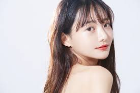 魔性の女になるコツとは？思わず男性が惚れてしまう女性の特徴